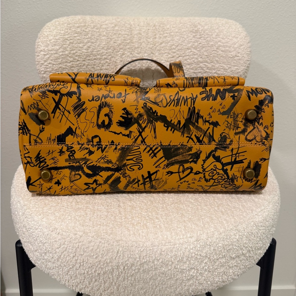 Coach Graffiti Twin Turnlock - Picture 3 of 7
